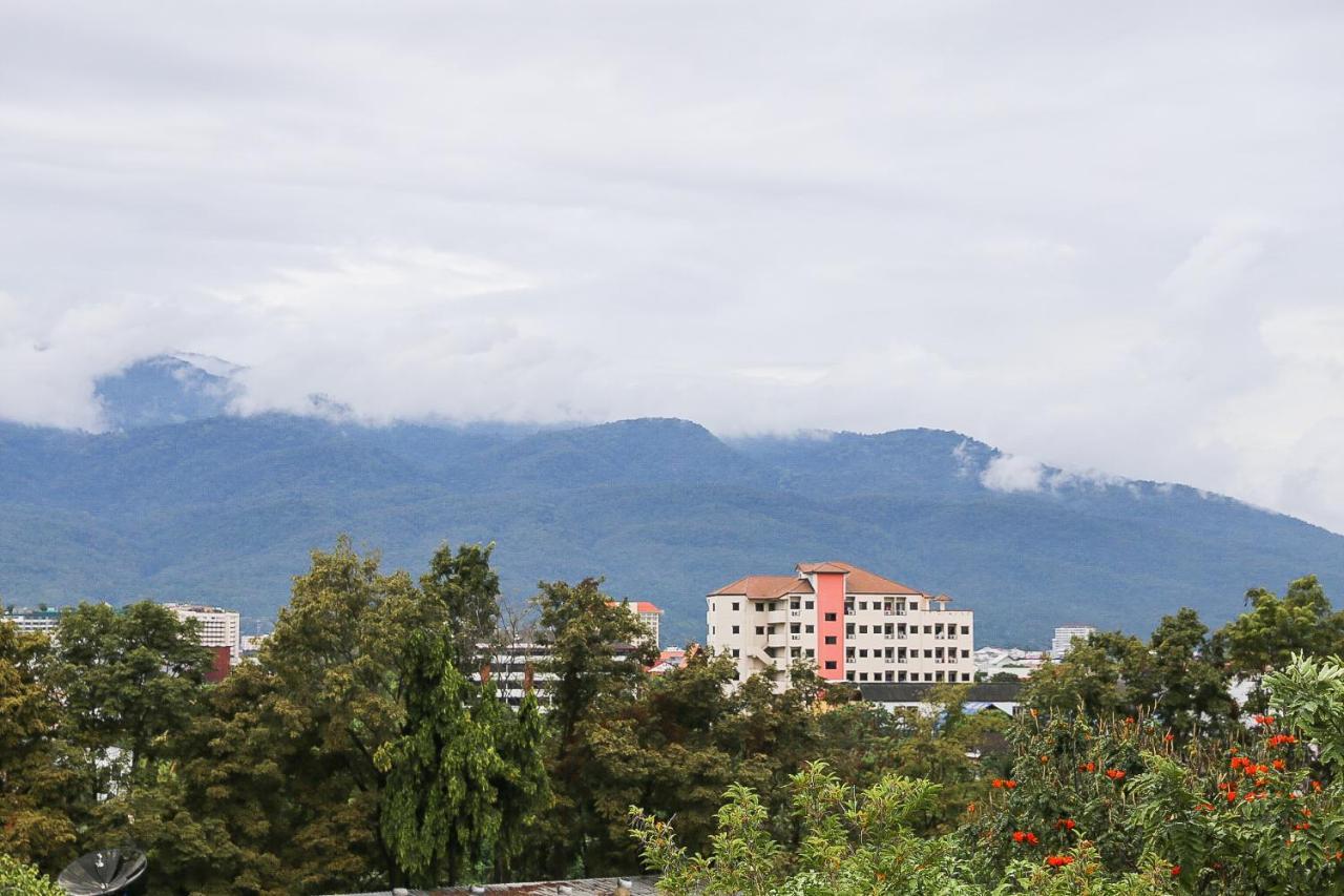 Jeune Hostel Chiang Mai Bagian luar foto